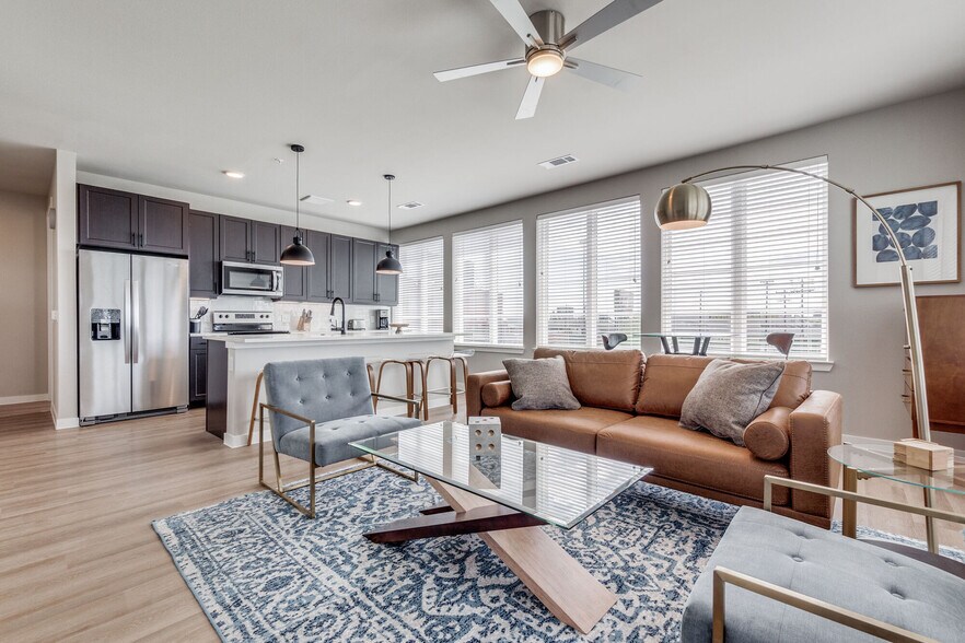 Willow 3900 Commerce St Dallas TX 75226 Apartment Finder