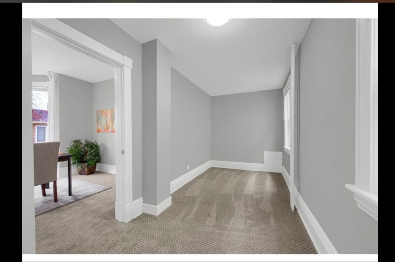 Building Photo - 1055 7th St W