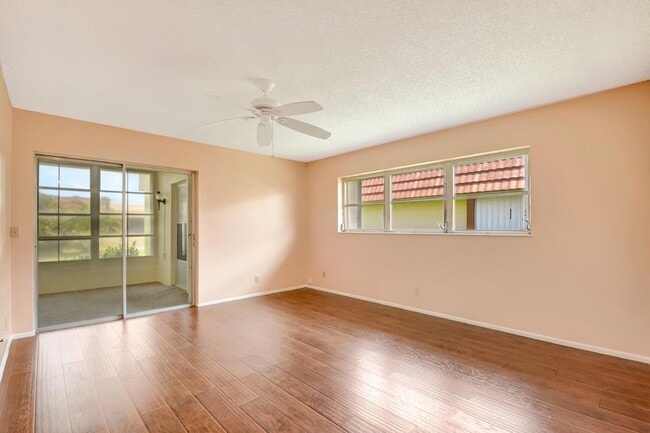 Building Photo - 5730 Fernley Dr E