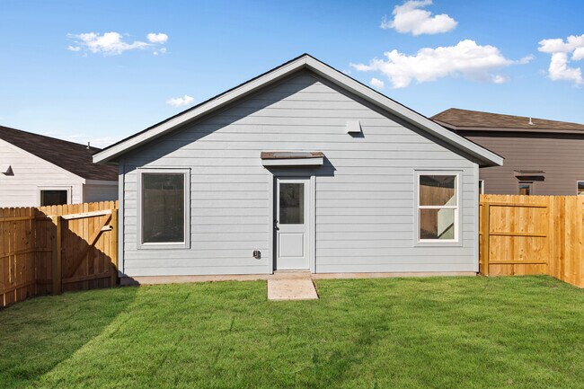 Building Photo - 3415 Rock Ml Dm