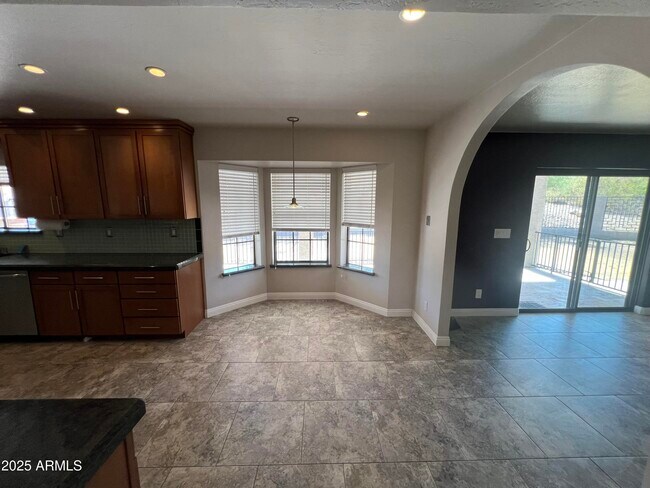 Building Photo - 15230 N Blackbird Dr
