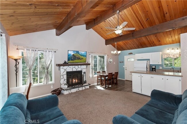 Building Photo - 22365 Pine Dr