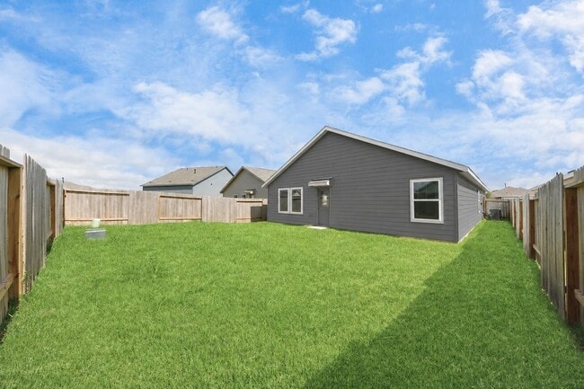 Building Photo - 1314 Charlotte Wy