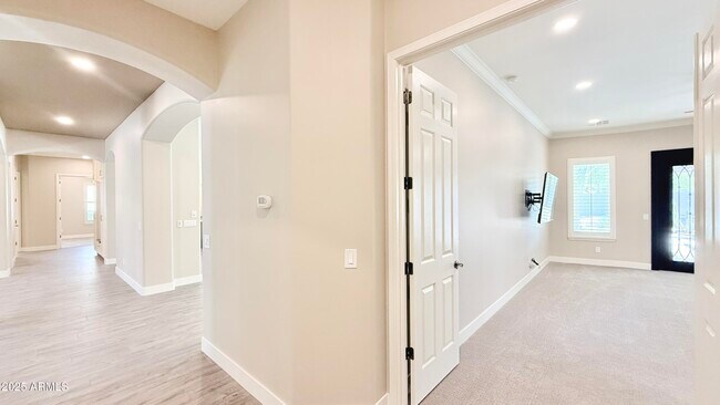 Building Photo - 4501 E Timberline Ct