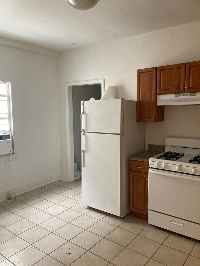 Building Photo - 7435 Garfield St