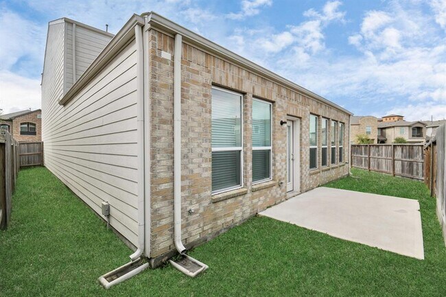 Building Photo - 3316 Harmony View Ln