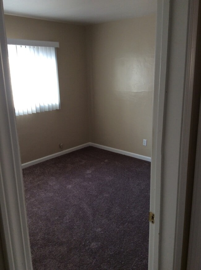 Building Photo - 2114 Brundage Ln