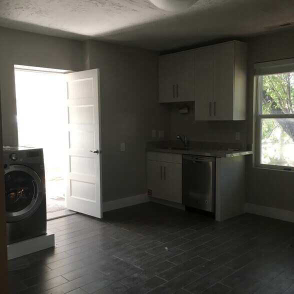 Kitchen - 301 N. Almond Street #5
