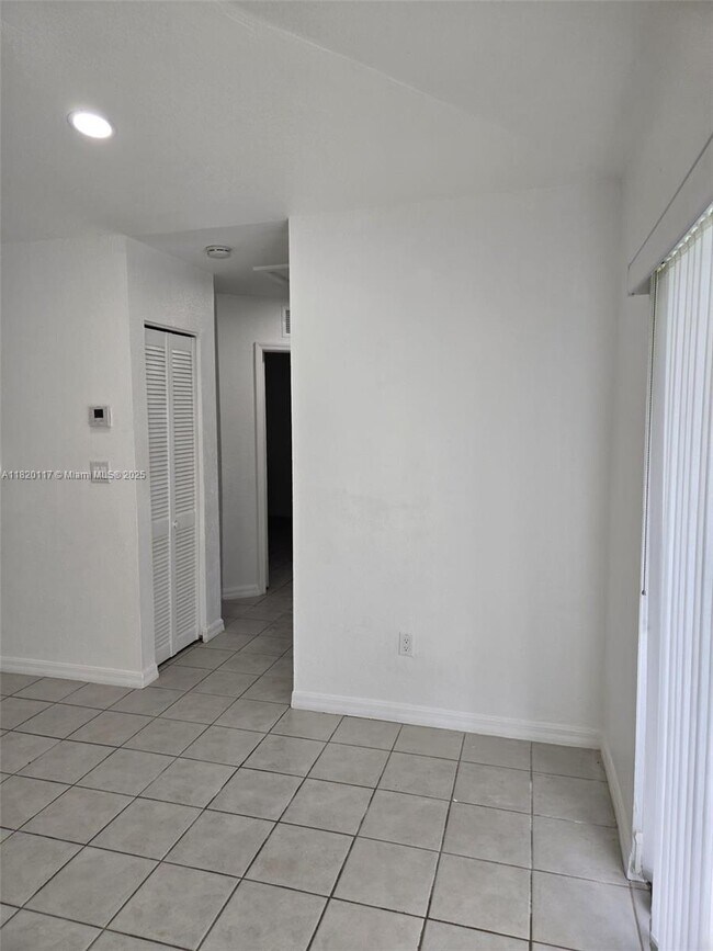 Building Photo - 20137 SW 88th Ct