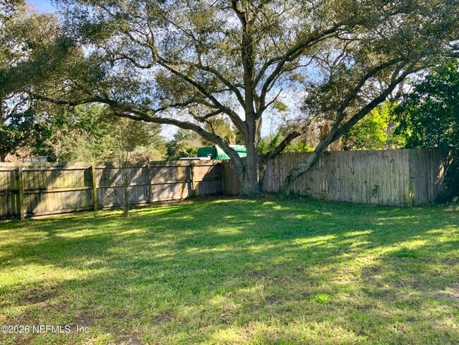 Building Photo - 1809 Kings Way