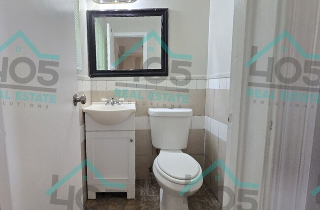 Building Photo - 4 Bedroom Rental in Del City