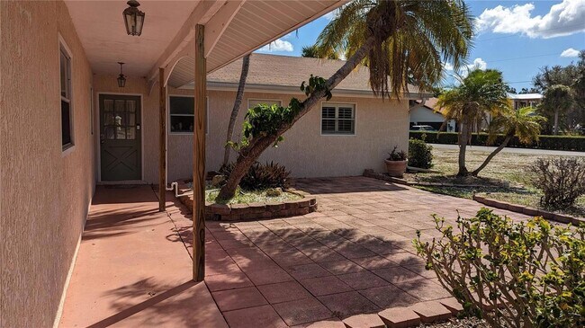 Building Photo - 2500 Bayshore Rd