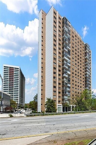Building Photo - 215 Piedmont Ave NE