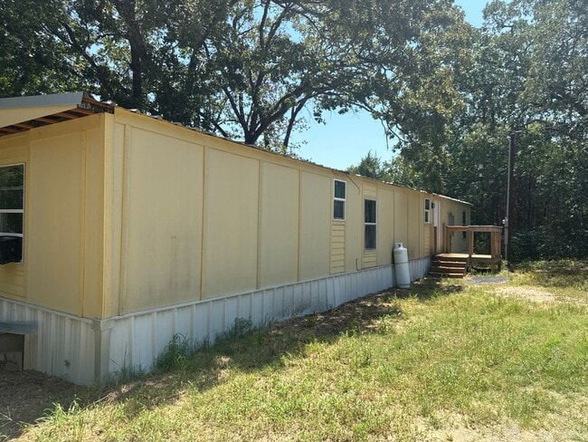 Building Photo - 26 Smith Dr