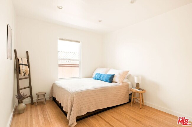 Building Photo - 1615 S Crescent Heights Blvd