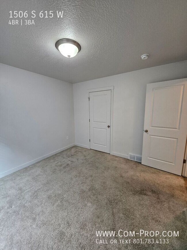 Building Photo - 1506 615 W