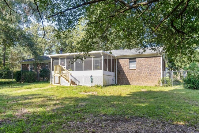 Building Photo - 6089 W Dogwood Dr