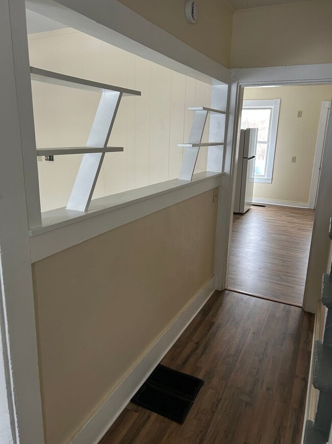 Building Photo - 7 Gowen St