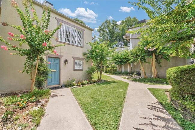 Building Photo - 3611 Las Colinas Dr