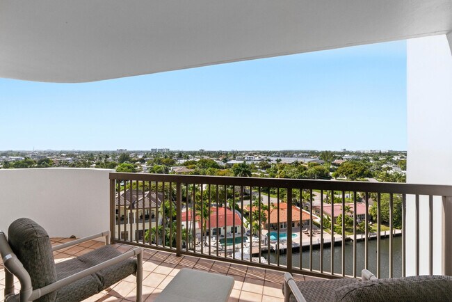 Building Photo - 1361 S Ocean Blvd