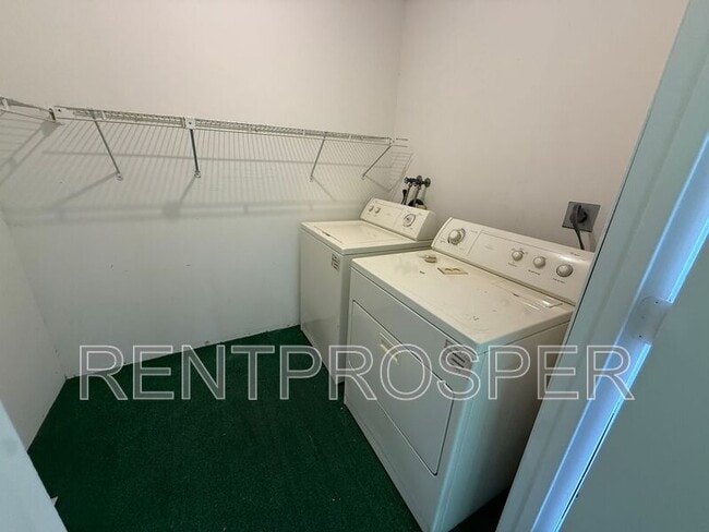 Building Photo - 4713 Meade Ln