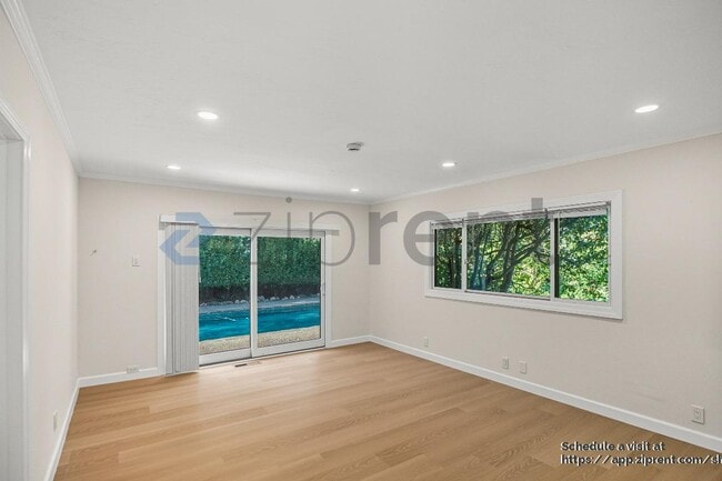 Building Photo - 14927 Jerries Dr