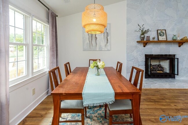 Building Photo - 208 S Oxford Cir