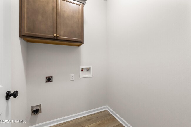 Building Photo - 314 Dunwoody Ct