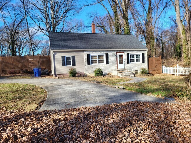 Building Photo - Now Available – Charming Historic 3BR/2BA Home in Winston-Salem