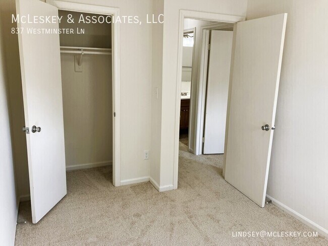 Building Photo - 837 Westminster Ln