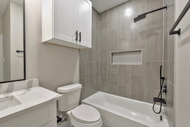 Building Photo - 7811 Sandra St