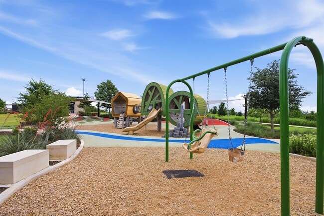 Building Photo - 8525 Leroi Dr