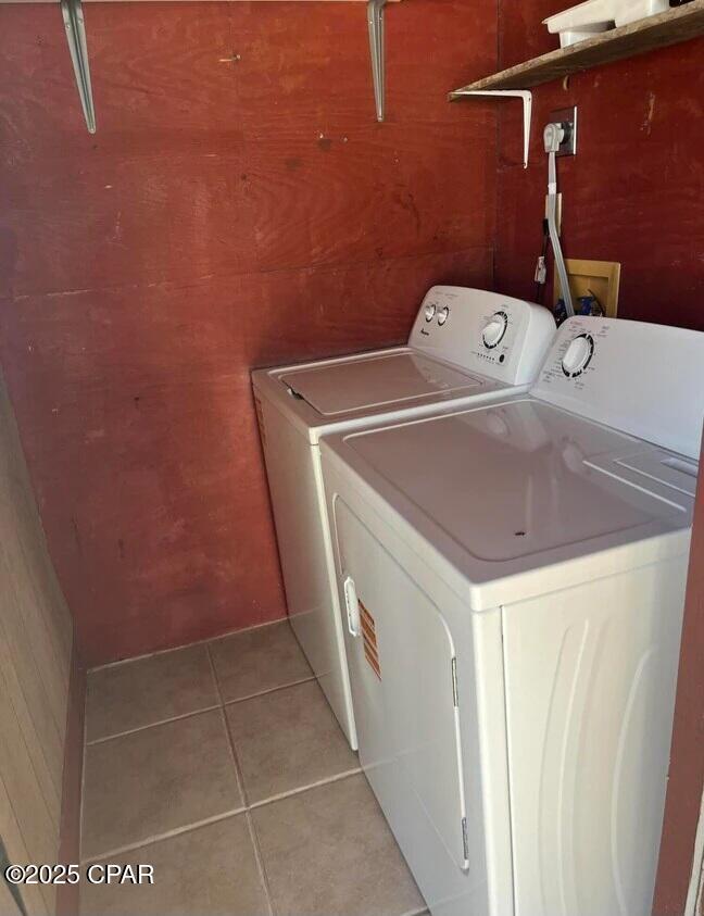 Building Photo - 4114 Holiday Dr