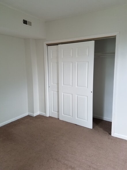 Building Photo - 6306 N 13th St