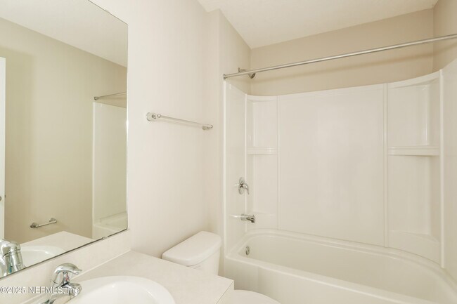 Building Photo - 95116 Turnstone Ct