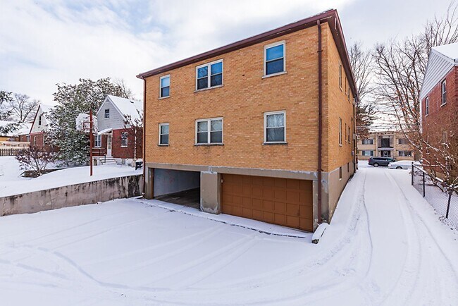 Building Photo - 3126 Ramona Ave