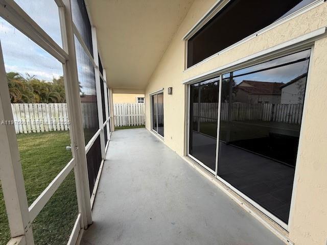 Building Photo - 622 Carrington Ln