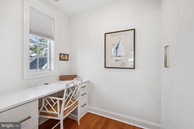 Building Photo - 215 E Chew Ave