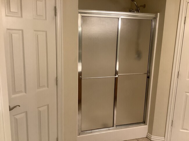 Master Bath standing shower stall - 431 Firewood Dr