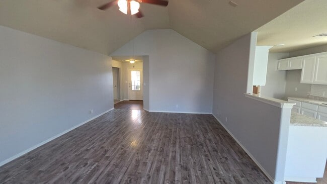 Building Photo - Clean 3 bed 2 bath  - Owasso schools
