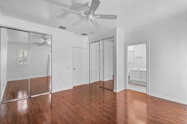 Building Photo - 2828 W Community Dr