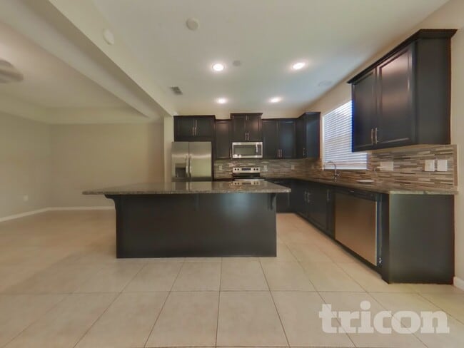 Building Photo - 12137 Trailhead Dr