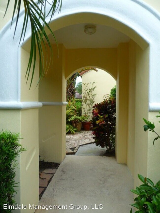 Building Photo - 3 br, 2 bath House - 1674 Victoria Circle