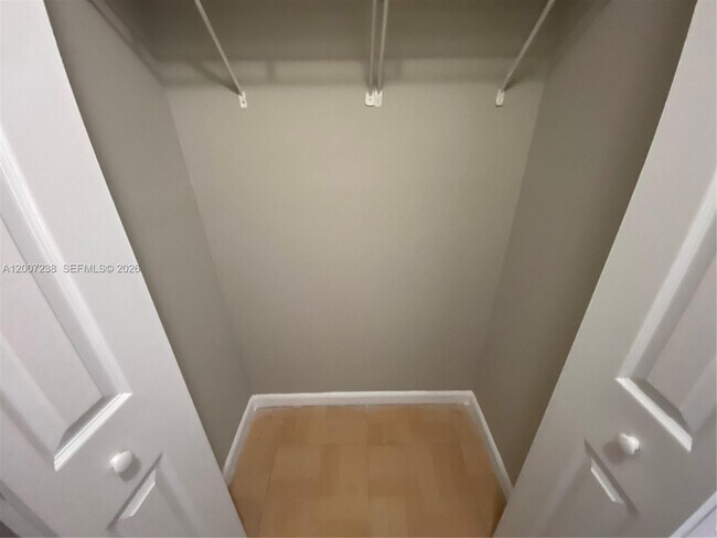 Building Photo - 3399 Foxcroft Rd