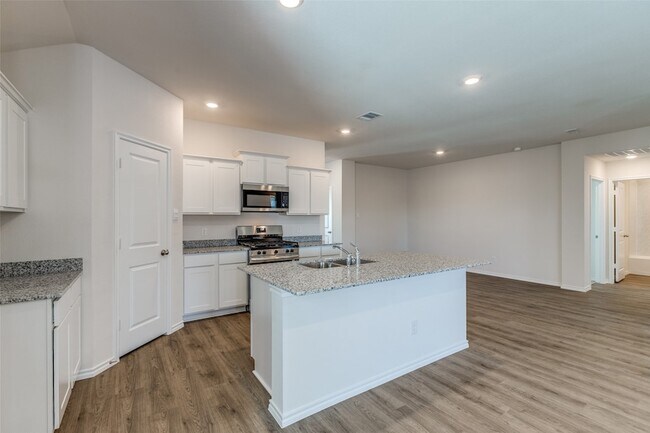 Building Photo - 1640 Basalt Ln