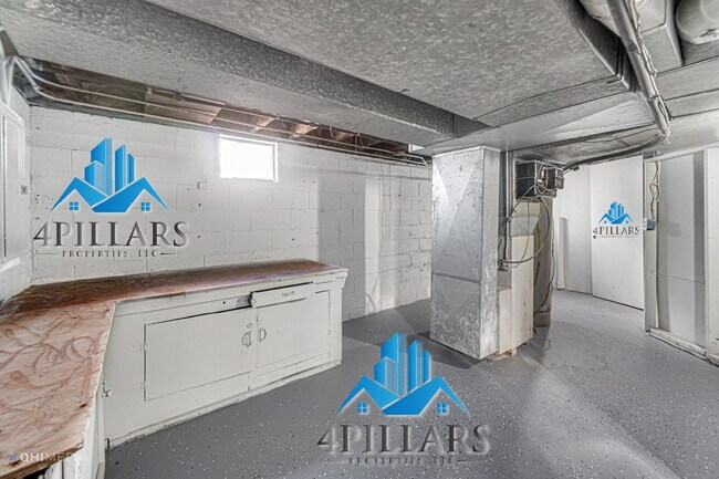 Building Photo - For Rent – Spacious 5BR/2BA Home in Hammond!