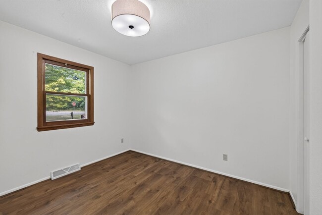 Building Photo - 13503 Meredith Dr N