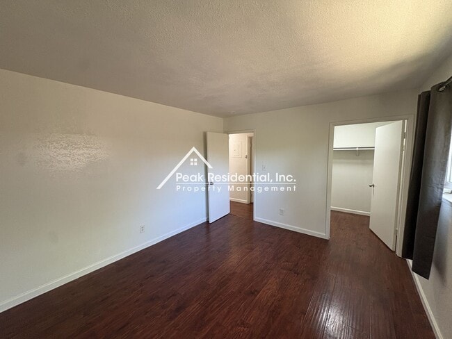Building Photo - 4540 Ashcroft Ave