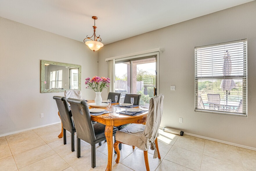 Building Photo - 9443 E Whitewing Dr