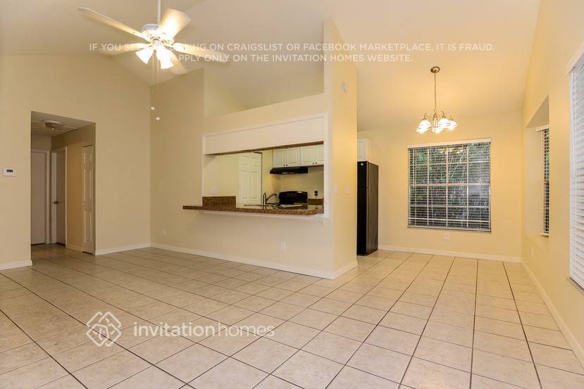Building Photo - 3764 Carmichael Ct